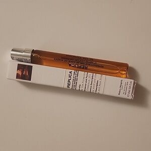 Replica by the fire place 10ml perfume cologne